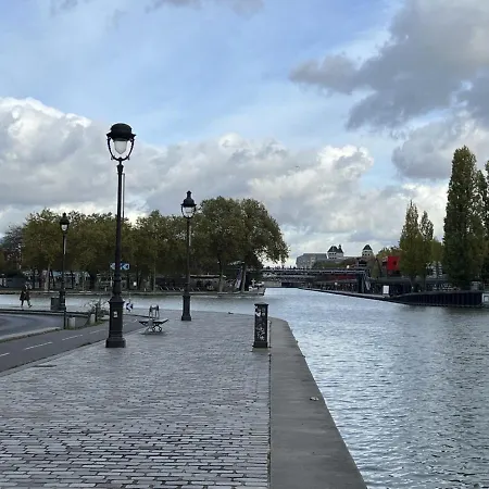 & Canal - * Paris